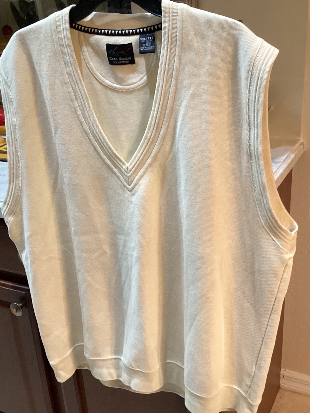 Greg Norman Collection Cream V-Neck Knit Muscle Tee